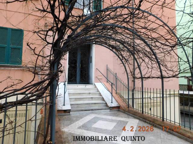 Appartamento in vendita a Genova GE