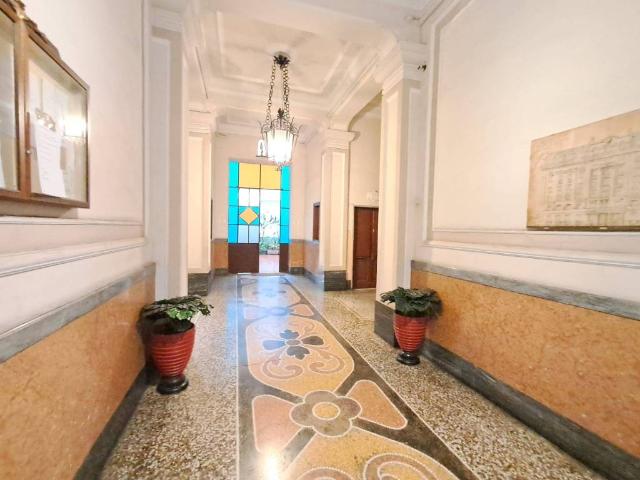 Appartamento in vendita a Genova GE