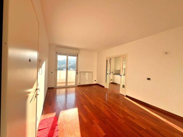 Appartamento in vendita a Genova GE