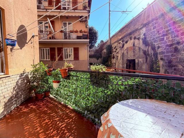 Appartamento in vendita a Genova GE