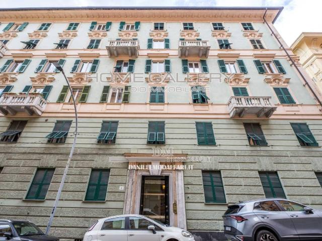 Appartamento in vendita a Genova GE