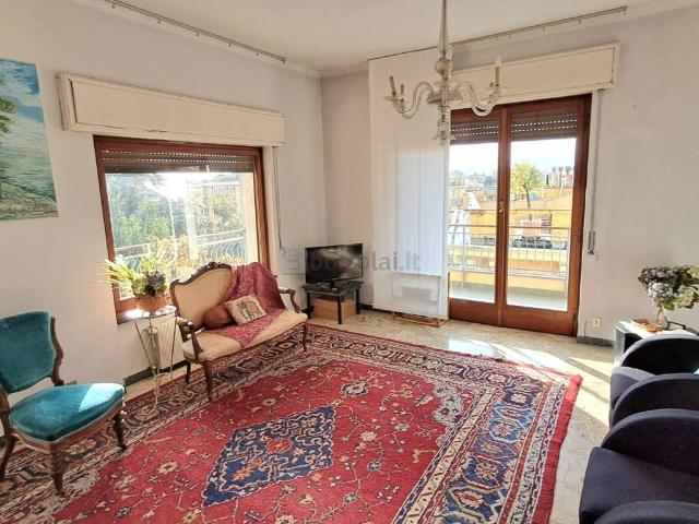Appartamento in vendita a Genova GE