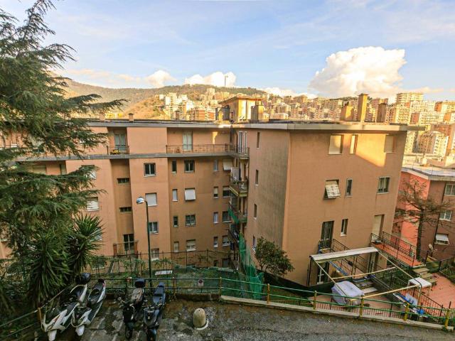 Appartamento in vendita a Genova GE