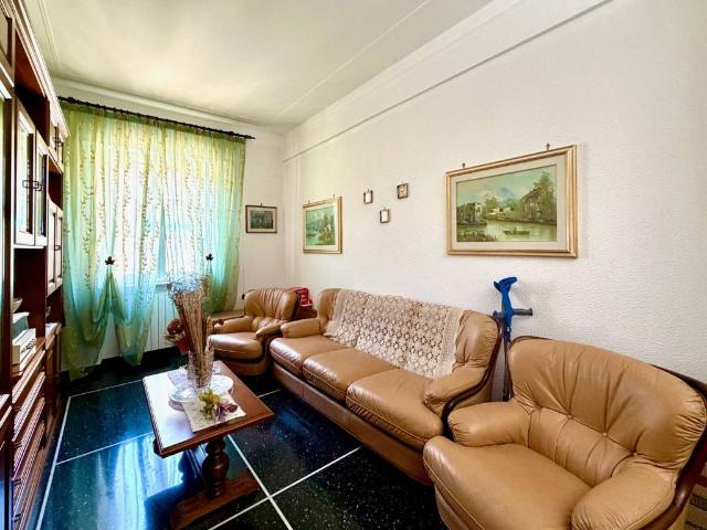 Appartamento in vendita a Genova GE