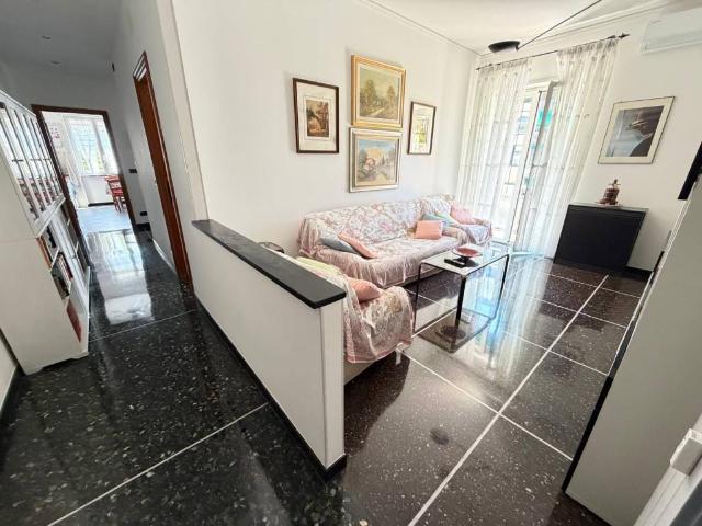 Appartamento in vendita a Genova GE