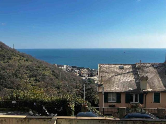 Casa indipendente in vendita a Genova GE