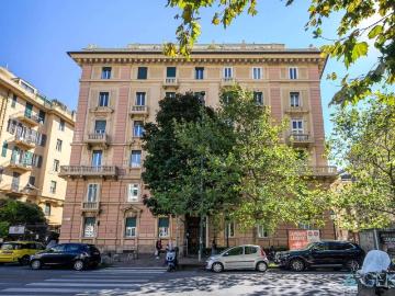 Appartamento in vendita a Genova GE