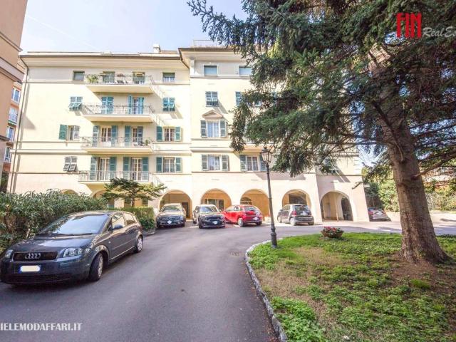 Appartamento in vendita a Genova GE