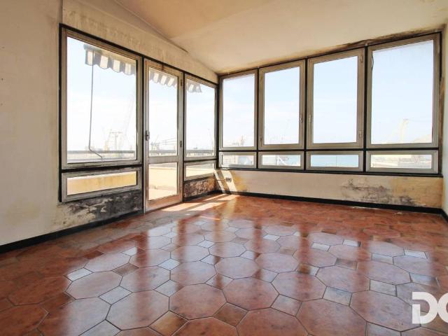 Appartamento in vendita a Genova GE
