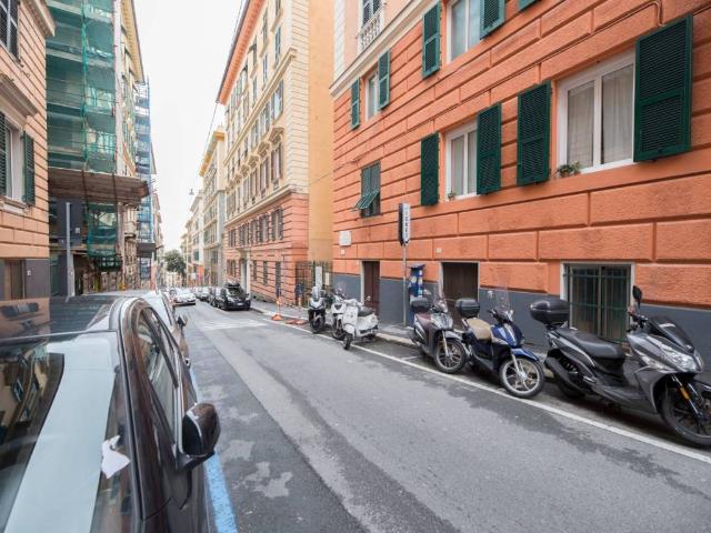Appartamento in vendita a Genova GE