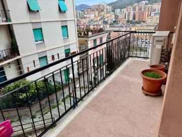 Appartamento in vendita a Genova GE