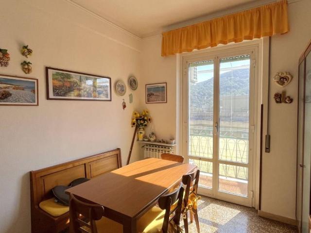 Appartamento in vendita a Genova GE