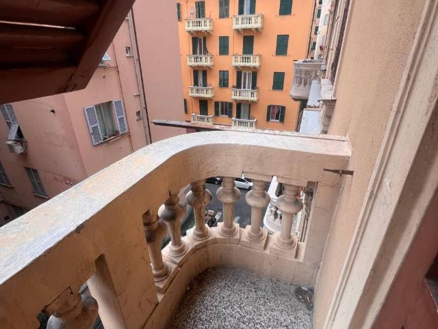 Appartamento in vendita a Genova GE