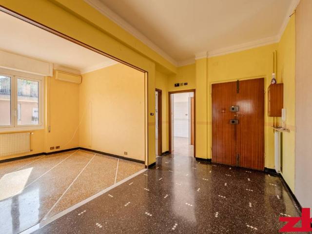 Appartamento in vendita a Genova GE