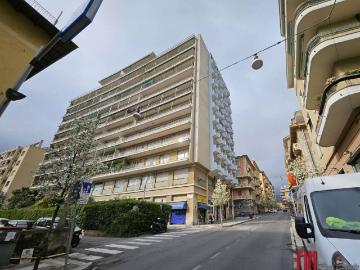 Appartamento in vendita a Genova GE