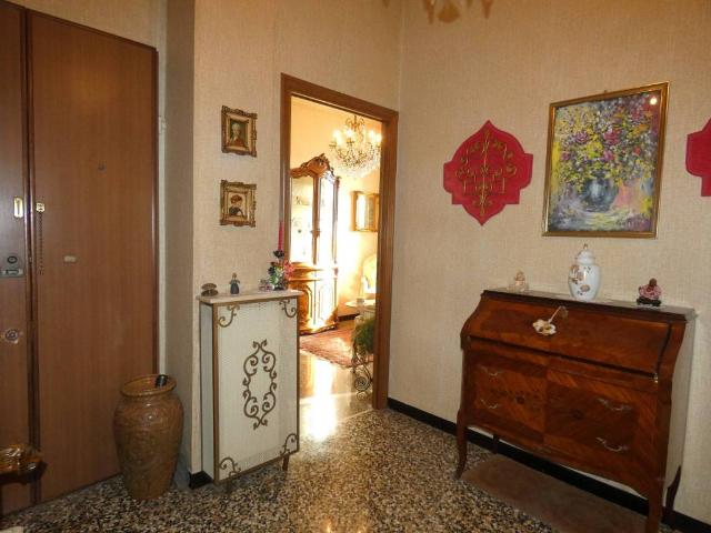 Appartamento in vendita a Genova GE