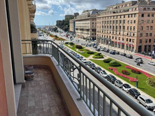 Appartamento in vendita a Genova GE