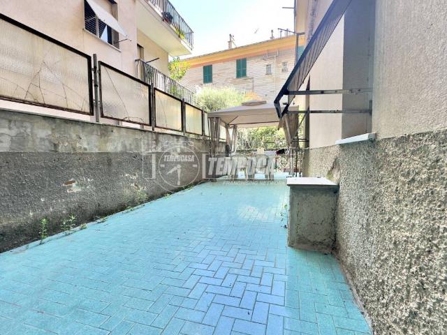 Appartamento in vendita a Genova GE