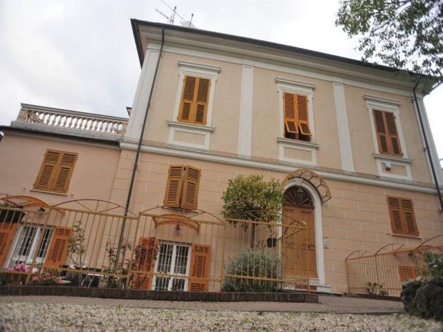 Appartamento in vendita a Genova GE
