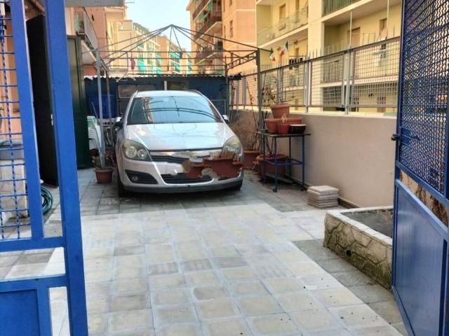 Appartamento in vendita a Genova GE