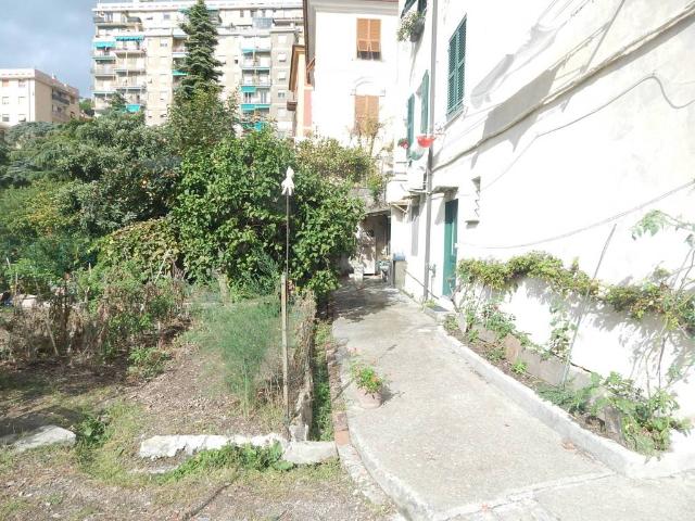 Appartamento in vendita a Genova GE