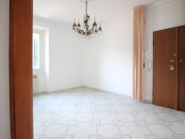 Appartamento in vendita a Genova GE