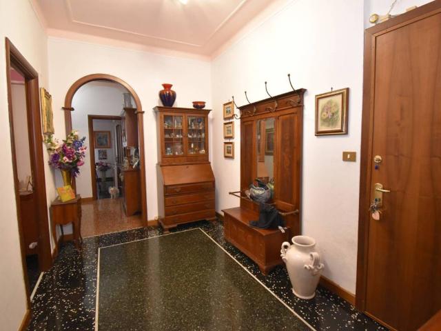 Appartamento in vendita a Genova GE