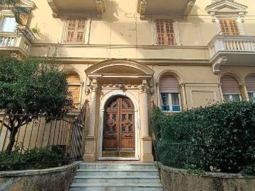 Appartamento in vendita a Genova GE