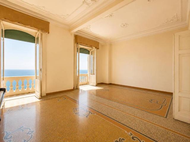 Appartamento in vendita a Genova GE