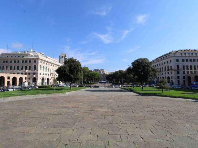 Appartamento in vendita a Genova GE