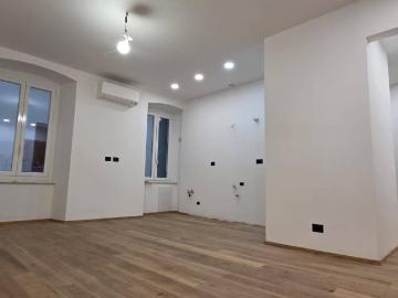 Appartamento in vendita a Genova GE