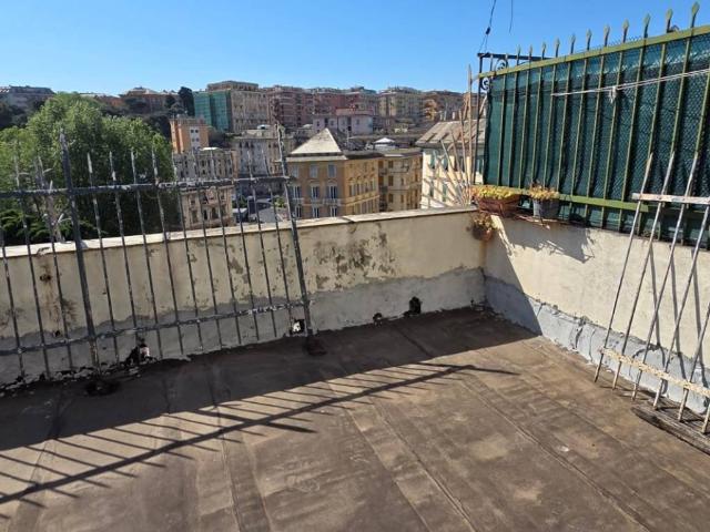 Appartamento in vendita a Genova GE