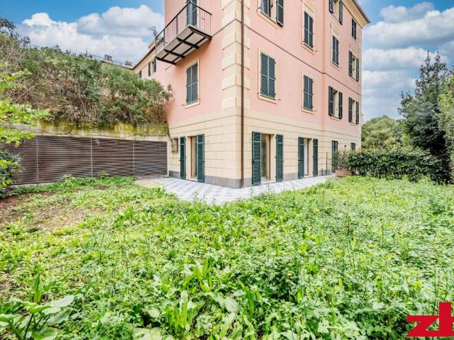 Appartamento in vendita a Genova GE