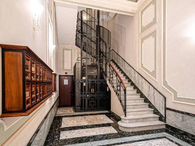 Appartamento in vendita a Genova GE