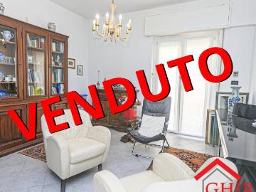 Via Gino Capponi Genoa, Piazza Francesco Baracca