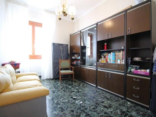Appartamento in vendita a Genova GE