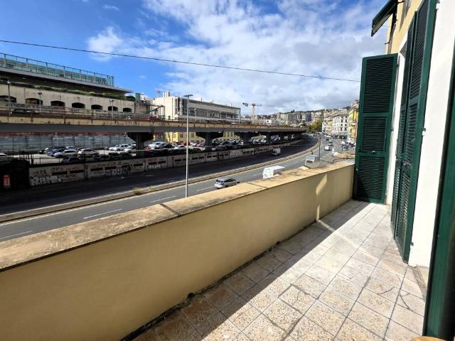 Appartamento in vendita a Genova GE