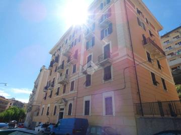 Appartamento in vendita a Genova GE