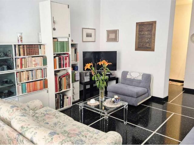 Appartamento in vendita a Genova GE