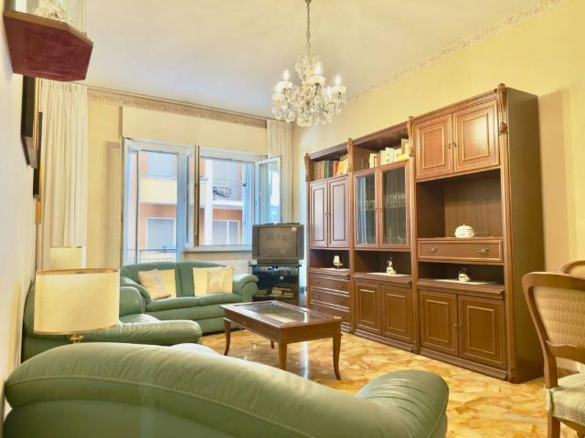 Appartamento in vendita a Genova GE