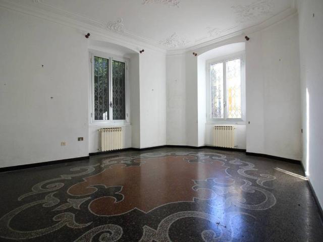 Appartamento in vendita a Genova GE