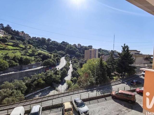 Appartamento in vendita a Genova GE