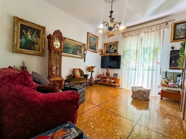 Appartamento in vendita a Genova GE