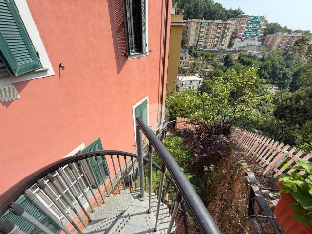 Appartamento in vendita a Genova GE
