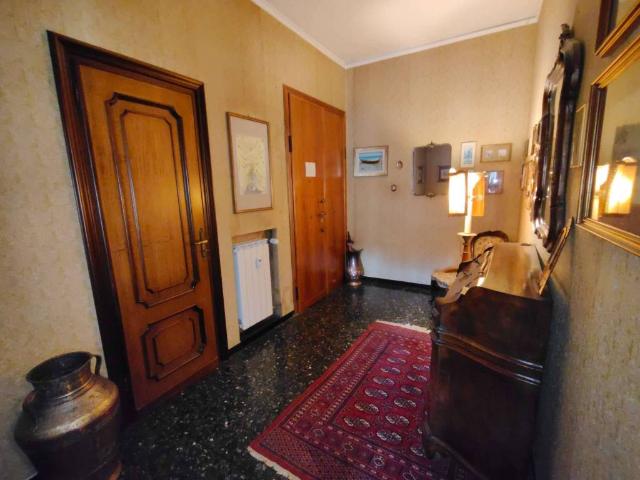 Appartamento in vendita a Genova GE