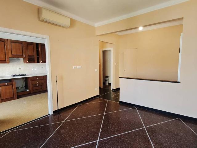Appartamento in vendita a Genova GE