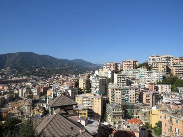 Appartamento in vendita a Genova GE
