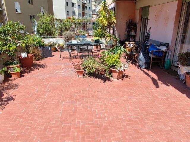 Appartamento in vendita a Genova GE