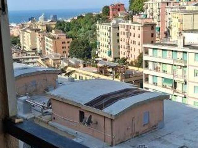 Appartamento in vendita a Genova GE
