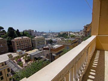 Appartamento in vendita a Genova GE